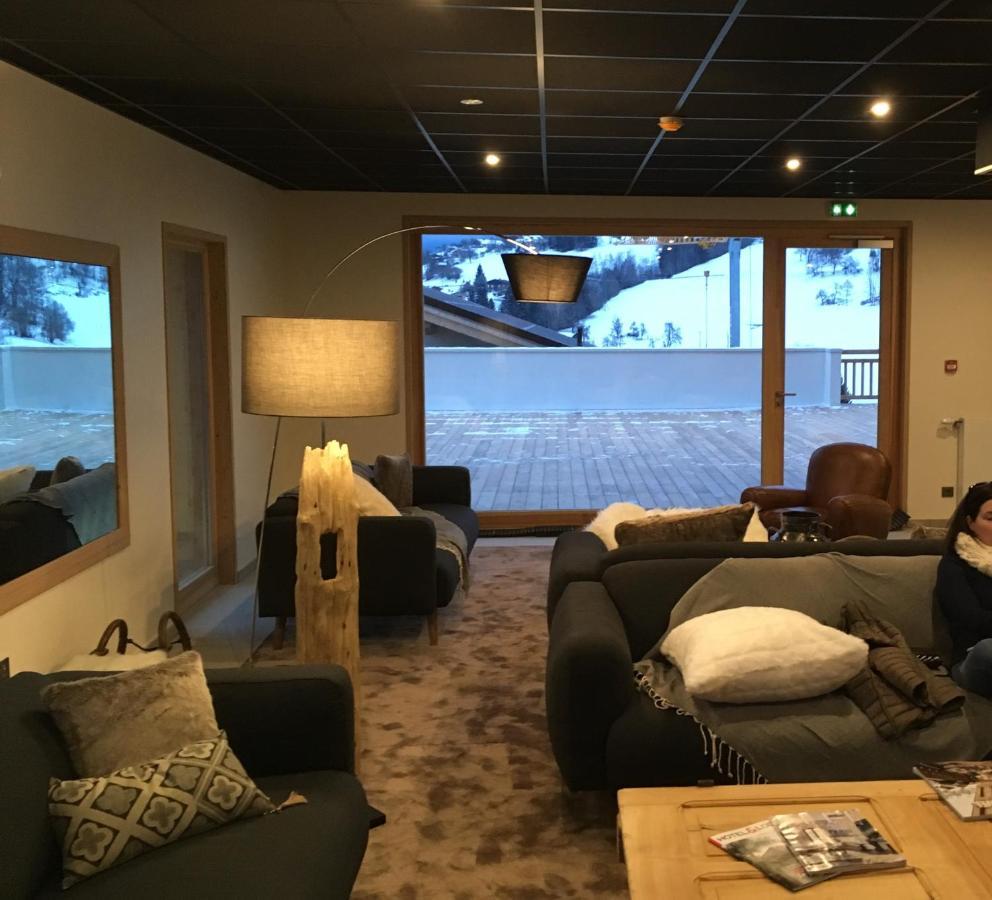 Luxury 2 Bedroom Apartment With View Of Mont Blanc コンブルー エクステリア 写真